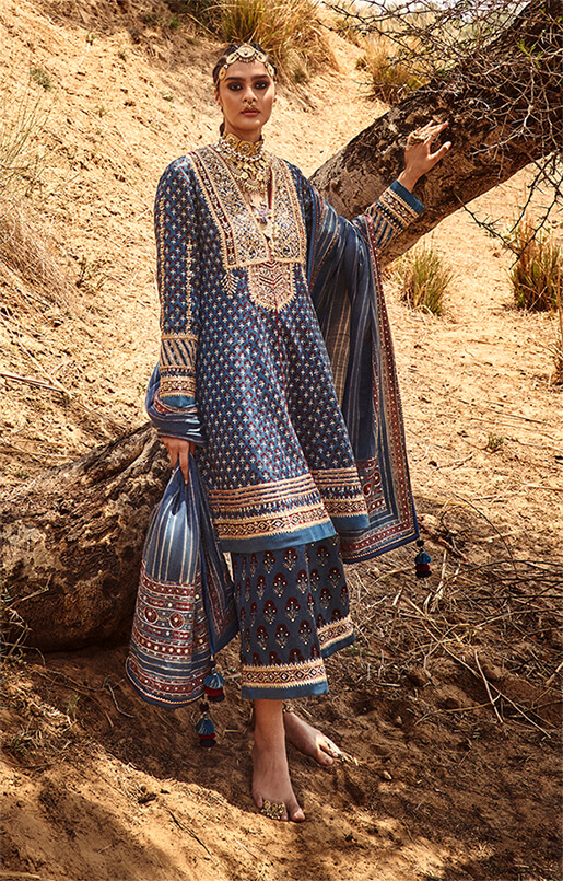 Shyla Ajrakh Kurta Set – Indigo