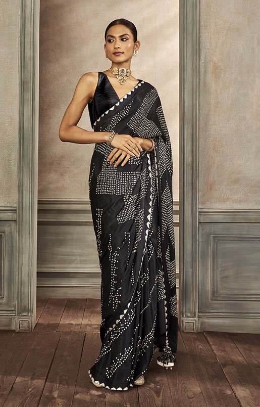 Deetya Bandhani Saree – Black